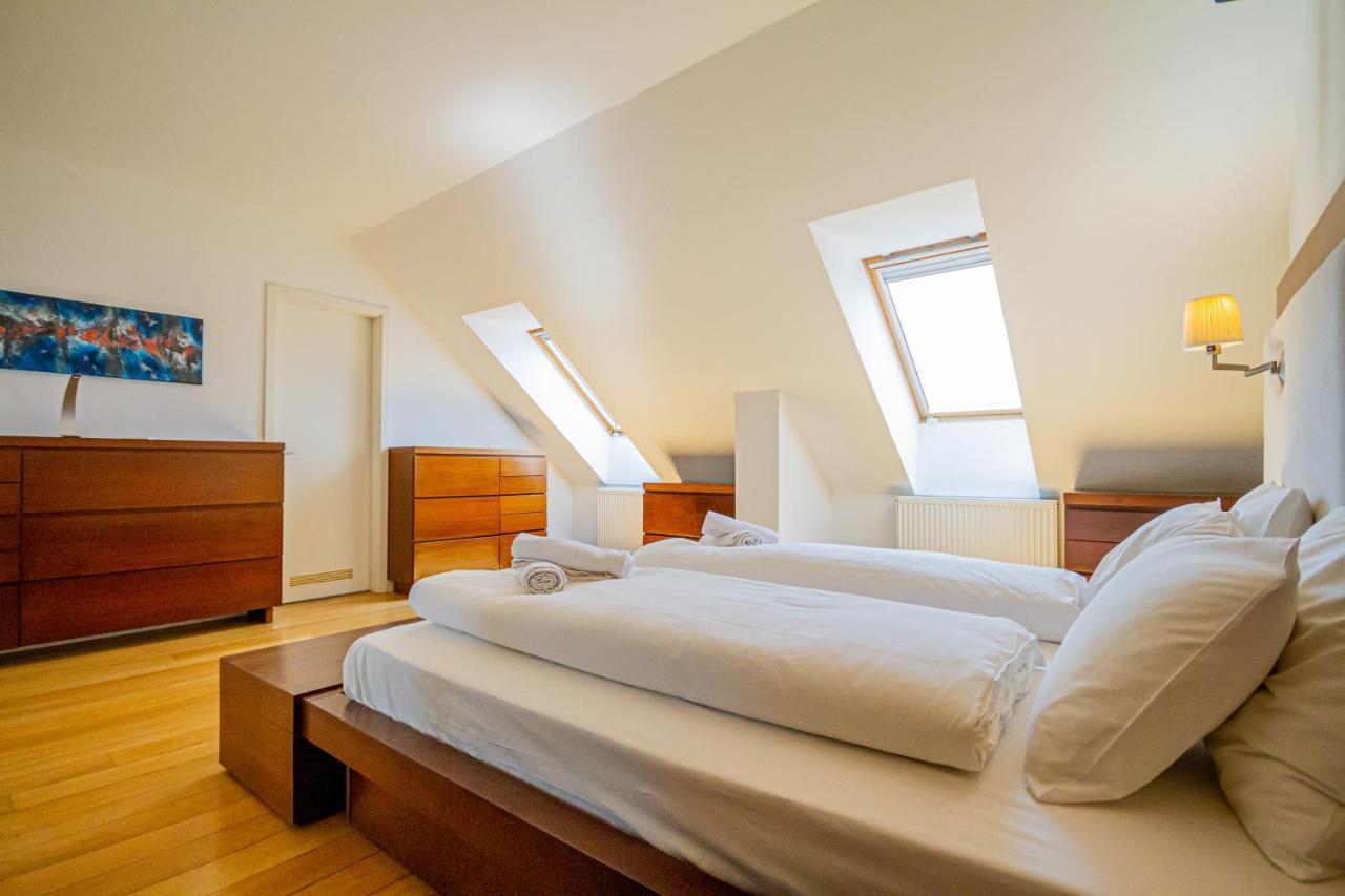 Luxury Apartment With Balcony In Downtown Budapest Exteriör bild