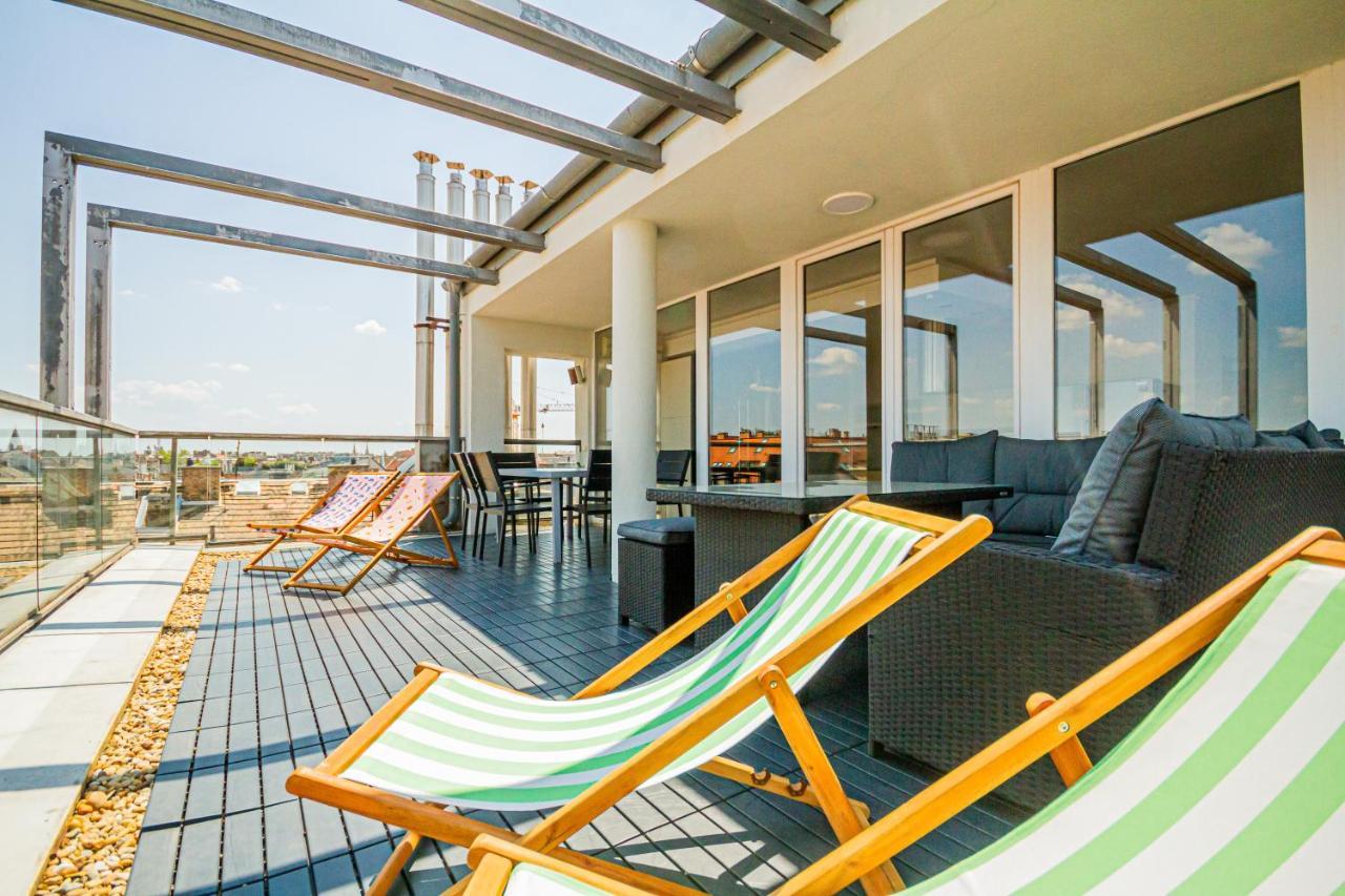 Luxury Apartment With Balcony In Downtown Budapest Exteriör bild