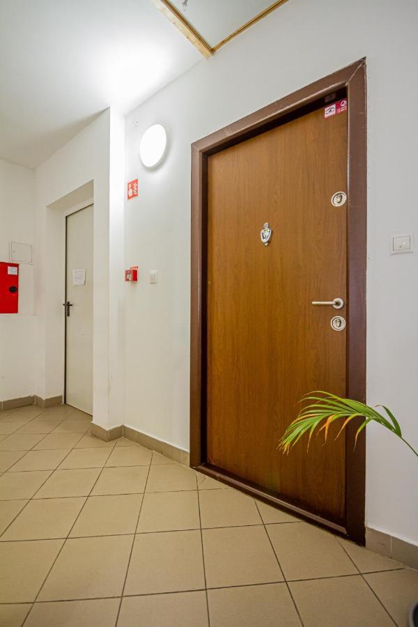 Luxury Apartment With Balcony In Downtown Budapest Exteriör bild