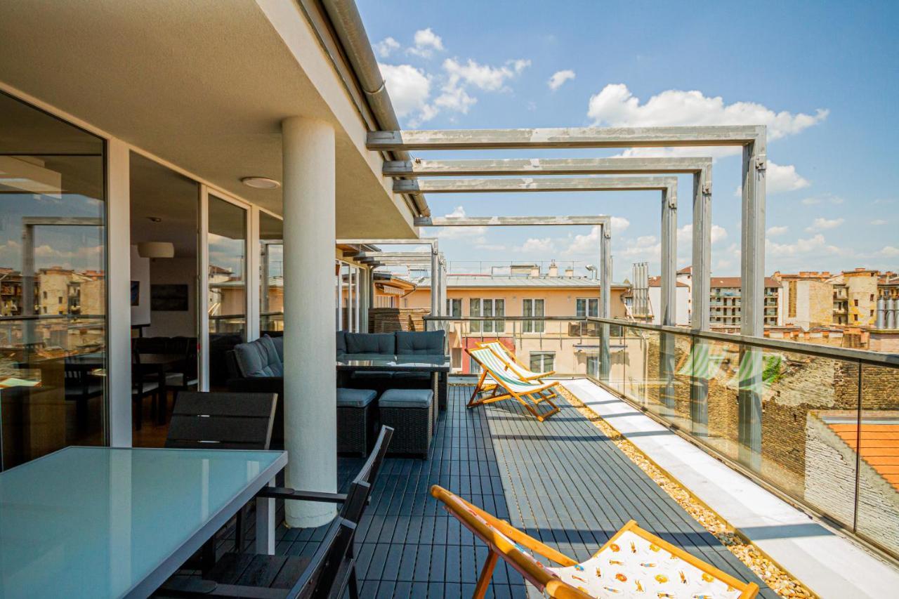 Luxury Apartment With Balcony In Downtown Budapest Exteriör bild